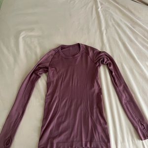 Purple Lululemon swiftly tech long sleeve, Size 6